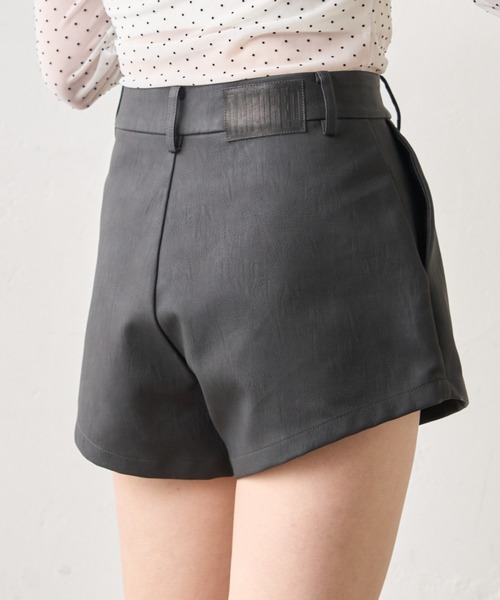 mline（エムライン）の「[mline]レザーコンパクトパンツ（その他パンツ・レディース・ブラック/グレー・1/2）」の3枚目の写真