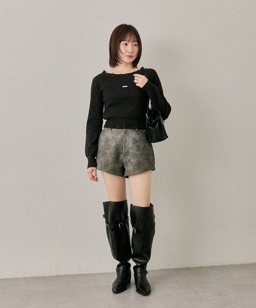 mline（エムライン）の「[mline]レザーコンパクトパンツ（その他パンツ・レディース・ブラック/グレー・1/2）」の6枚目の写真