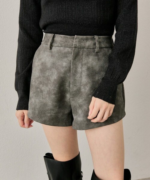 mline（エムライン）の「[mline]レザーコンパクトパンツ（その他パンツ・レディース・ブラック/グレー・1/2）」の10枚目の写真