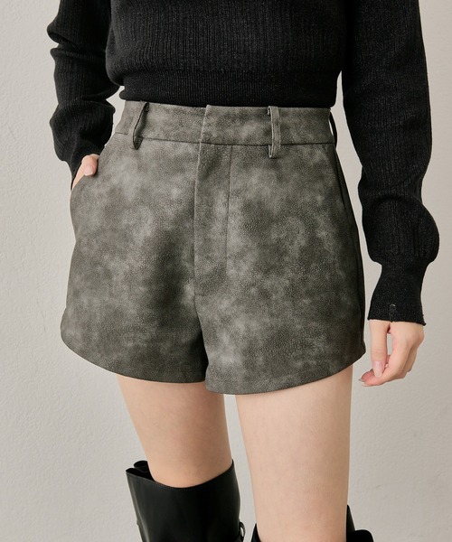 mline（エムライン）の「[mline]レザーコンパクトパンツ（その他パンツ・レディース・ブラック/グレー・1/2）」の11枚目の写真