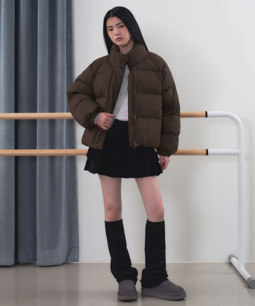 MUSINSA STANDARD WOMAN（ムシンサスタンダードウーマン）の「ウィメンズデイリープファーラグランショートパディングジャケット[ダークブラウン]（ダウンジャケット/コート・レディース・その他・LARGE/MEDIUM/X-SMALL/SMALL）」の3枚目の写真