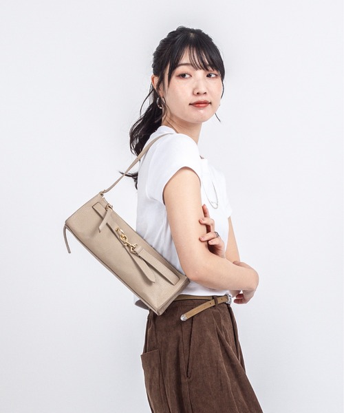 AULENTTI(オウレンティ)の「【AULENTTI/オウレンティ】横長 ショルダーバッグ 肩掛け ハンドバッグ 2WAY(ショルダーバッグ・レディース・ベージュ系その他/ブラウン/ダークブラウン/オリーブ/ブラック・FREE)」の16枚目の写真