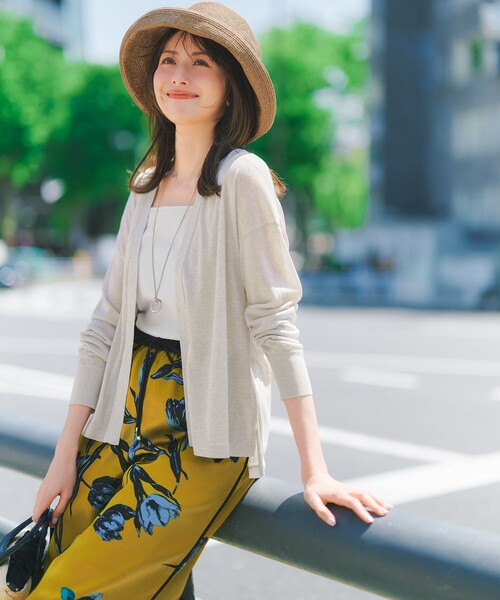 23区 L(ニジュウサンクオオキイサイズ)の「ARGENTI フラワープリント ワイドパンツ(その他パンツ・レディース・ライトグリーン系5/ライトイエロー系5・44/48/46)」の19枚目の写真