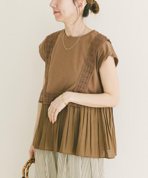 ITEMS URBANRESEARCH(アイテムズ アーバンリサーチ)の「レーストリムプルオーバー(Tシャツ/カットソー・レディース・ブラック/ホワイト/ブラウン・FREE)」の1枚目の写真