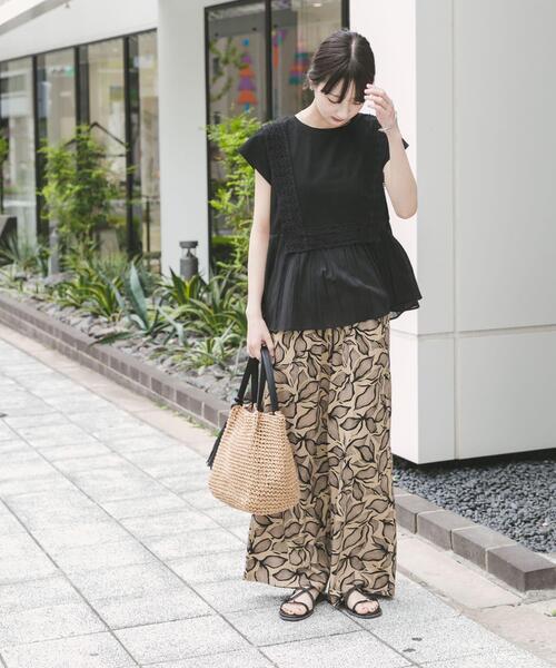 ITEMS URBANRESEARCH(アイテムズ アーバンリサーチ)の「レーストリムプルオーバー(Tシャツ/カットソー・レディース・ブラック/ホワイト/ブラウン・FREE)」の20枚目の写真