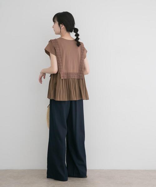 ITEMS URBANRESEARCH(アイテムズ アーバンリサーチ)の「レーストリムプルオーバー(Tシャツ/カットソー・レディース・ブラック/ホワイト/ブラウン・FREE)」の6枚目の写真