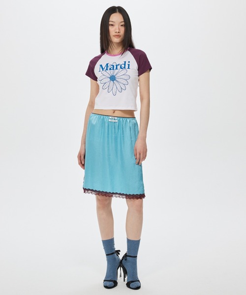 Mardi Mercredi(マルディメクルディ)の「CROPPED TSHIRT RAGLAN FLOWERMARDI / クロップド Tシャツ ラグラン フラワー マルディ(Tシャツ/カットソー・レディース・ホワイト×パープル/ホワイト×ブルー/ホワイト×ピンク・FREE)」の18枚目の写真