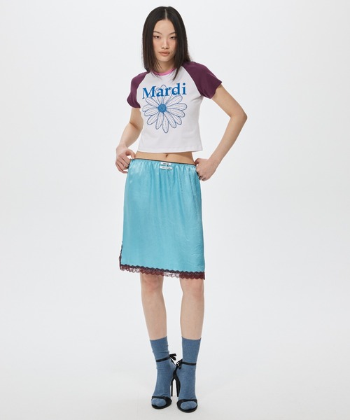 Mardi Mercredi(マルディメクルディ)の「CROPPED TSHIRT RAGLAN FLOWERMARDI / クロップド Tシャツ ラグラン フラワー マルディ(Tシャツ/カットソー・レディース・ホワイト×パープル/ホワイト×ブルー/ホワイト×ピンク・FREE)」の19枚目の写真