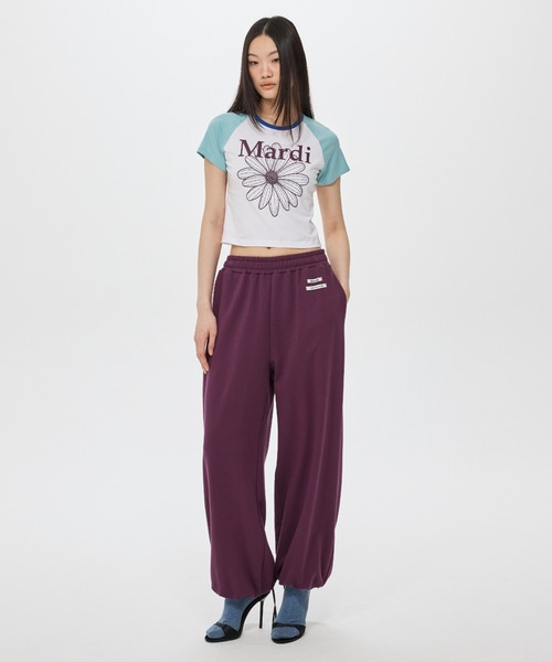 Mardi Mercredi(マルディメクルディ)の「CROPPED TSHIRT RAGLAN FLOWERMARDI / クロップド Tシャツ ラグラン フラワー マルディ(Tシャツ/カットソー・レディース・ホワイト×パープル/ホワイト×ブルー/ホワイト×ピンク・FREE)」の10枚目の写真