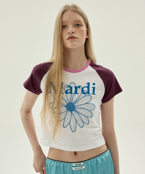 Mardi Mercredi(マルディメクルディ)の「CROPPED TSHIRT RAGLAN FLOWERMARDI / クロップド Tシャツ ラグラン フラワー マルディ(Tシャツ/カットソー・レディース・ホワイト×パープル/ホワイト×ブルー/ホワイト×ピンク・FREE)」の20枚目の写真