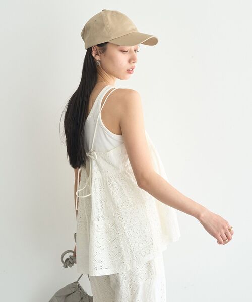 earth music&ecology（アースミュージックアンドエコロジー）の「パッチワークレースキャミソール（キャミソール・レディース・オフホワイト/ブラック・FREE）」の5枚目の写真