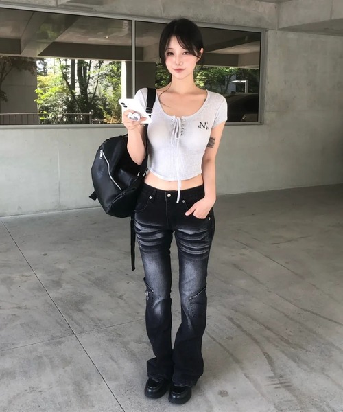MUCENT(ムセント)の「MUCENT/SARON レースアップトップス(Tシャツ/カットソー・レディース・グレー/ホワイト/ブラック・FREE)」の6枚目の写真