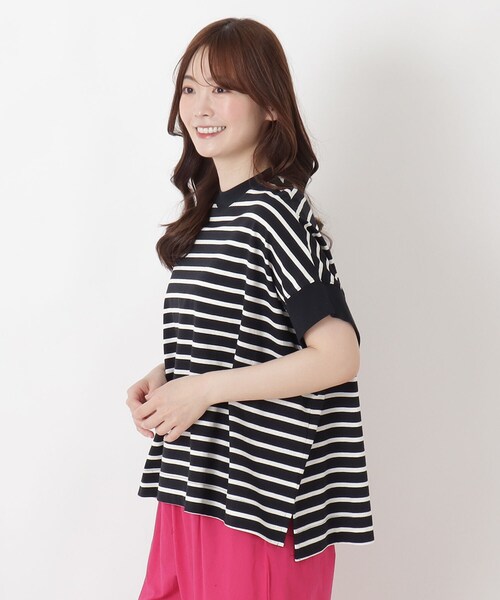 one'sterrace(ワンズテラス)の「【リンネル7月号掲載】コットンボーダー半袖プルオーバー(Tシャツ/カットソー・レディース・ブラック系8/アイボリー系8/ブルー系その他7・02)」の2枚目の写真