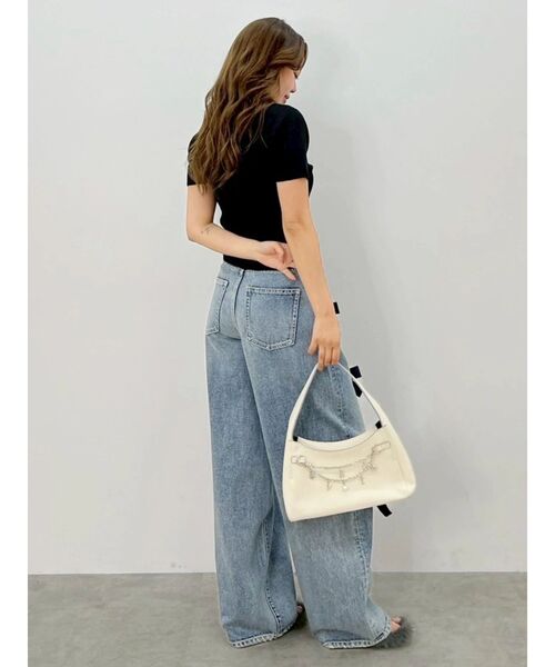 EVRIS(エヴリス)の「Embroidery ZIP ニットトップス(ニット/セーター・レディース・アイボリー/レッド/ブラック・FREE)」の14枚目の写真