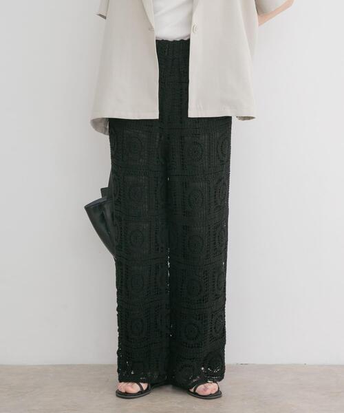 ITEMS URBANRESEARCH（アイテムズ アーバンリサーチ）の「クロシェパンツ（その他パンツ・レディース・ブラック/ベージュ・FREE）」の2枚目の写真