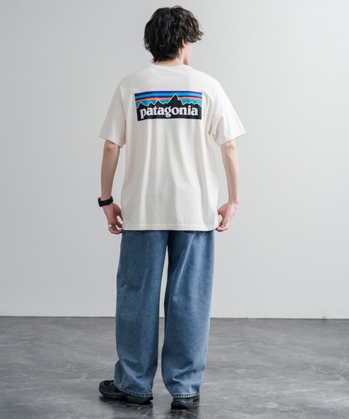 patagonia(パタゴニア)の「Patagonia パタゴニア MS P 6 LOGO T SHIRT オーガニックコットンバックプリントP-6ロゴ半袖Tシャツ(Tシャツ/カットソー・メンズ・ナチュラル/グリーン/ブラック/ブルー・XL/L/M/S)」の14枚目の写真