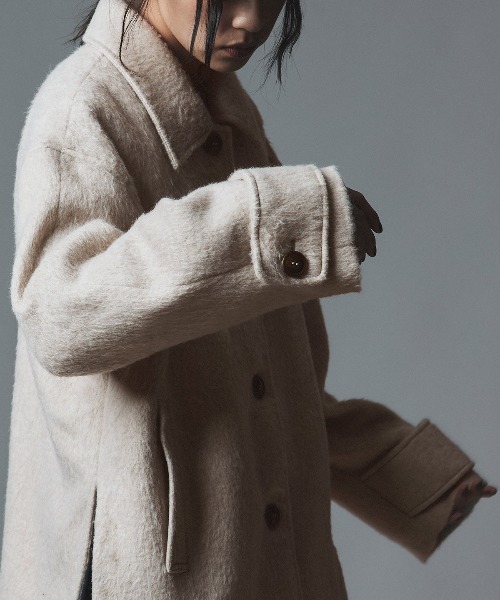 W:Huku(フーク)の「ウール シャギー ステンカラー コート / Wool Shaggy Soutien Collar Coat(ピーコート・レディース・チャコール/マスタード/ブラウン/ライトベージュ・FREE)」の16枚目の写真