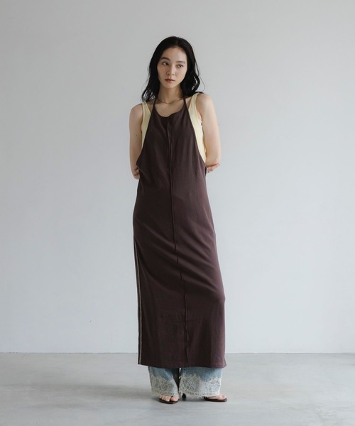 LOWRYS FARM(ローリーズファーム)の「ホルターネックレイヤードワンピース 1049024(ワンピース・レディース・ブルー/ブラウン/ブラック・FREE)」の4枚目の写真