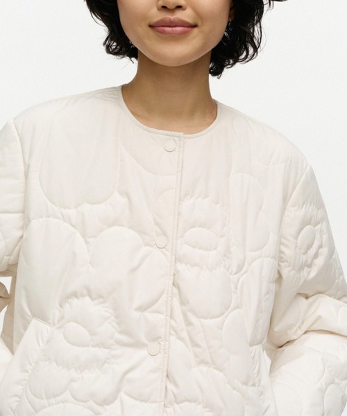 marimekko（マリメッコ）の「【バナー掲載特典付】《JAPAN EXCLUSIVE》Je Kapseli Piirto Unikko / coat（ノーカラーコート・レディース・ホワイト・MEDIUM/X-LARGE/LARGE/XX-SMALL/SMALL/X-SMALL）」の5枚目の写真