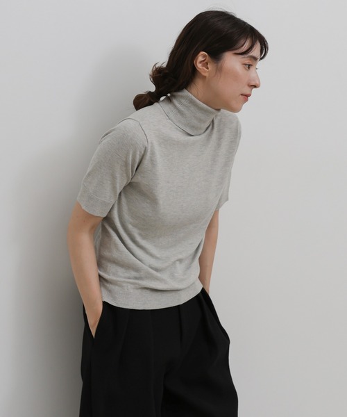 select MOCA(セレクトモカ)の「コンパクトハイネックシンプルニットトップス(ニット/セーター・レディース・ベージュ/グレー/ネイビー/ブラック/アイボリー・FREE)」の3枚目の写真