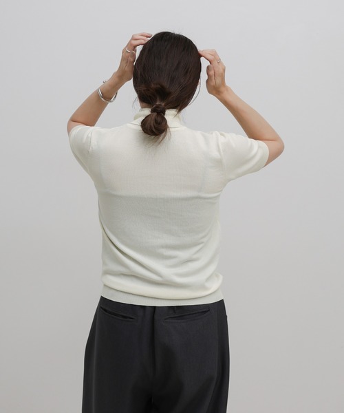 select MOCA(セレクトモカ)の「コンパクトハイネックシンプルニットトップス(ニット/セーター・レディース・ベージュ/グレー/ネイビー/ブラック/アイボリー・FREE)」の18枚目の写真