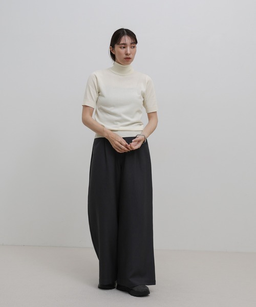 select MOCA(セレクトモカ)の「コンパクトハイネックシンプルニットトップス(ニット/セーター・レディース・ベージュ/グレー/ネイビー/ブラック/アイボリー・FREE)」の20枚目の写真