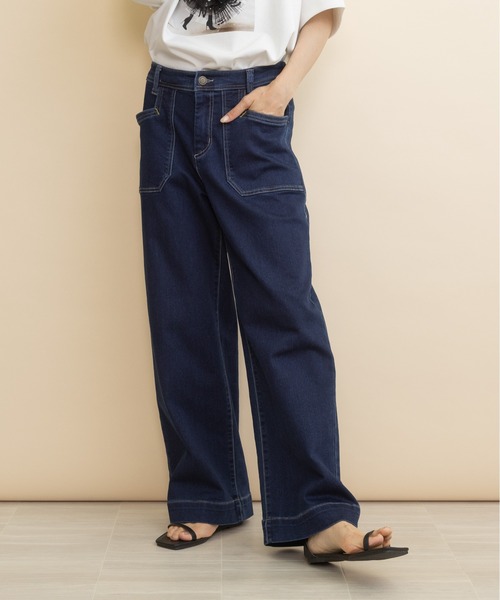 lodie(ロディ)の「ワイドフレア デニムパンツ(デニムパンツ・レディース・ブルー/インディゴブルー・FREE)」の18枚目の写真