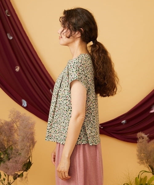 Jocomomola(ホコモモラ)の「【接触冷感】Onditas ドットプリントカットソー(Tシャツ/カットソー・レディース・アイボリー・40)」の8枚目の写真