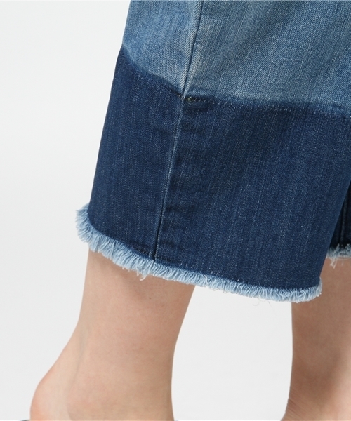 CAPRICIEUX LE'MAGE（カプリシューレマージュ）の「バイカラーブリーチゆるデニム（デニムパンツ・レディース・ブルー・38/36）」の8枚目の写真