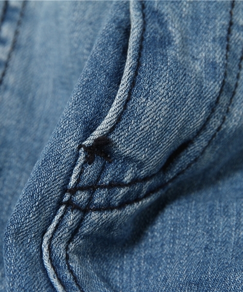 CAPRICIEUX LE'MAGE（カプリシューレマージュ）の「バイカラーブリーチゆるデニム（デニムパンツ・レディース・ブルー・38/36）」の10枚目の写真