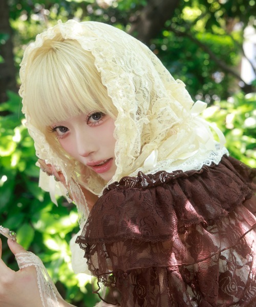 myu:loret(ミュウロレット)の「マルチレースバブーシュカ(バンダナ/スカーフ・レディース・ホワイト/クリーム・FREE)」の2枚目の写真