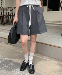 タック入りワイドショートパンツ