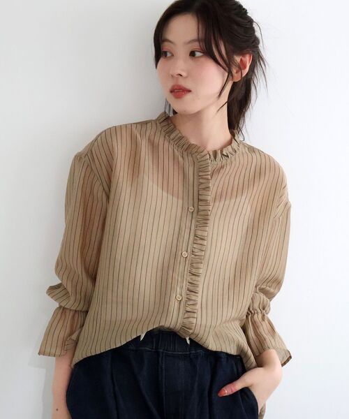 le.coeur blanc(ルクールブラン)の「シアーストライプフリルブラウス(シャツ/ブラウス・レディース・アイボリー/ベージュ・38)」の6枚目の写真