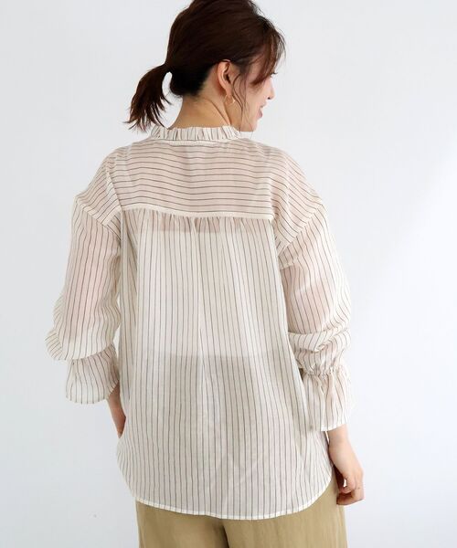 le.coeur blanc(ルクールブラン)の「シアーストライプフリルブラウス(シャツ/ブラウス・レディース・アイボリー/ベージュ・38)」の21枚目の写真