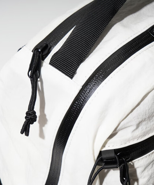 COBMASTER(コブマスター)の「Cobmaster/コブマスター COB-CSR DAISY PACK(バックパック/リュック・レディース・ブラック/ホワイト・ONE SIZE)」の12枚目の写真