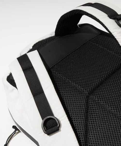 COBMASTER(コブマスター)の「Cobmaster/コブマスター COB-CSR DAISY PACK(バックパック/リュック・レディース・ブラック/ホワイト・ONE SIZE)」の22枚目の写真