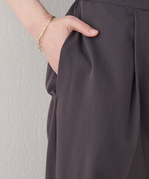 natural couture（ナチュラルクチュール）の「リバーシブルレースキャミセットアップ（その他パンツ・レディース・グレイッシュベージュ/チャコールグレー・FREE）」の9枚目の写真