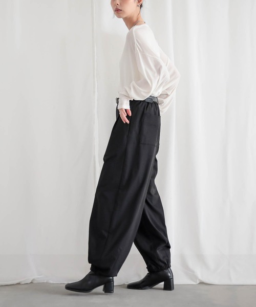 for/c（フォーシー）の「[低身長/高身長向けサイズ有]バルーンシルエットタックパンツ【サスティナブル】（その他パンツ・レディース・ネイビー/ブラック/ピンク/カーキ・M/L/LL/PM/TM）」の22枚目の写真