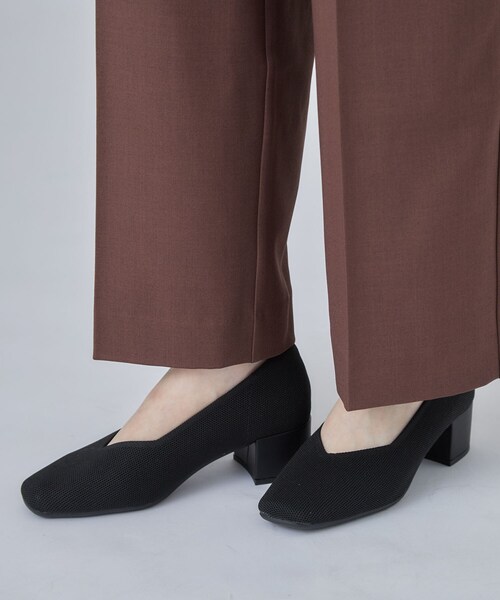 SHOO・LA・RUE(シューラルー)の「【走れる】ニットヒールパンプス(パンプス・レディース・ブラック/ライトベージュ・50/45/35/25)」の3枚目の写真