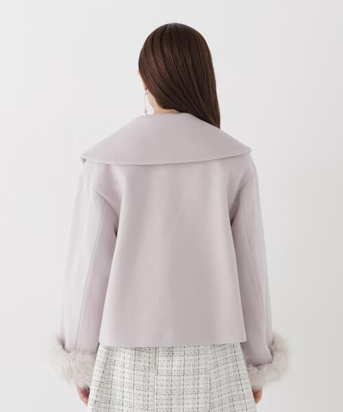 PROPORTION BODY DRESSING(プロポーションボディドレッシング)の「フェイクファー付きワイドカラーショートコート / 1216255100(その他アウター・レディース・ベージュ/ダークグレー/ピンク/ホワイト系その他・MEDIUM/SMALL)」の9枚目の写真