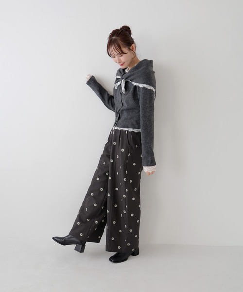 AMUU. PRECIEUSE(アムープレシューズ)の「スカーフセットレーストリムニットカーデ(ニット/セーター・レディース・アイボリー/チャコールグレー/ブラック・FREE)」の7枚目の写真