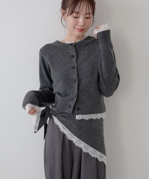 AMUU. PRECIEUSE(アムープレシューズ)の「スカーフセットレーストリムニットカーデ(ニット/セーター・レディース・アイボリー/チャコールグレー/ブラック・FREE)」の9枚目の写真