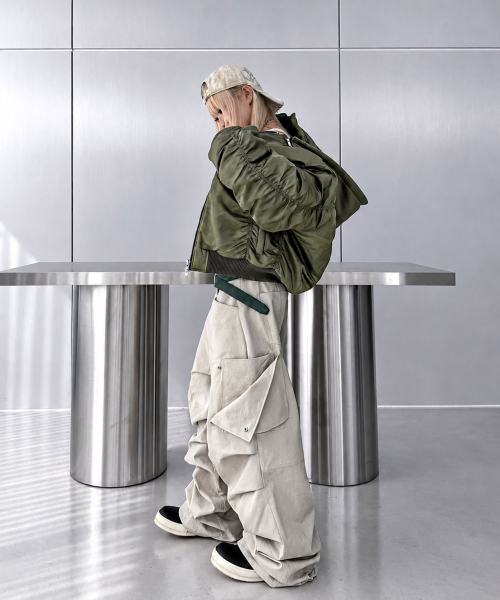 ROARINGRAD（ロアリングラド）の「26 パラシュートカーゴパンツ ブラック（その他パンツ・レディース・その他・SMALL/MEDIUM/LARGE）」の4枚目の写真