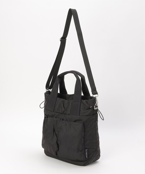 notch.（ノッチ）の「2WAYヘルメットバッグ（トートバッグ・レディース・ブラウン/ブラック/オフホワイト・ONESIZE）」の6枚目の写真