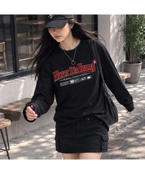 GRAVER ORDINARY(グレイバーオーディナリー)の「ODNR UNISEX Naver Die Young ロングスリーブ長袖Tシャツ_3color(Tシャツ/カットソー・レディース・チャコール/ホワイト/ブラック・LARGE/MEDIUM)」の1枚目の写真