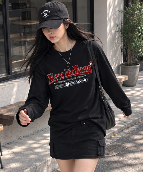 GRAVER ORDINARY(グレイバーオーディナリー)の「ODNR UNISEX Naver Die Young ロングスリーブ長袖Tシャツ_3color(Tシャツ/カットソー・レディース・チャコール/ホワイト/ブラック・LARGE/MEDIUM)」の10枚目の写真