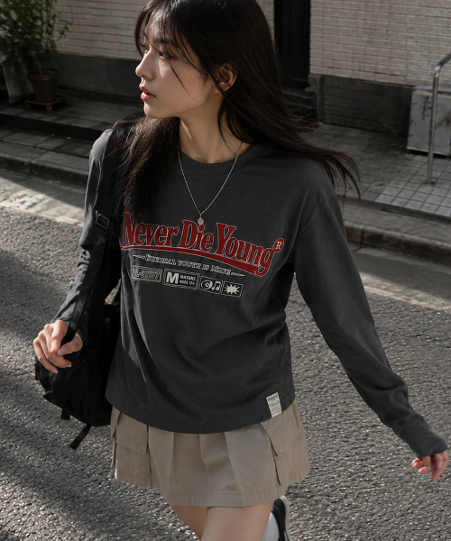 GRAVER ORDINARY(グレイバーオーディナリー)の「ODNR UNISEX Naver Die Young ロングスリーブ長袖Tシャツ_3color(Tシャツ/カットソー・レディース・チャコール/ホワイト/ブラック・LARGE/MEDIUM)」の11枚目の写真