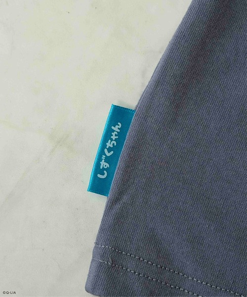 AS KNOW AS plus(アズノゥアズプラス)の「☆アクリルキーホルダー付き しずくちゃん 袖刺繍ロンT 【しずくちゃん】(Tシャツ/カットソー・レディース・スミクロ/オフホワイト/サックスブルー・FREE)」の6枚目の写真