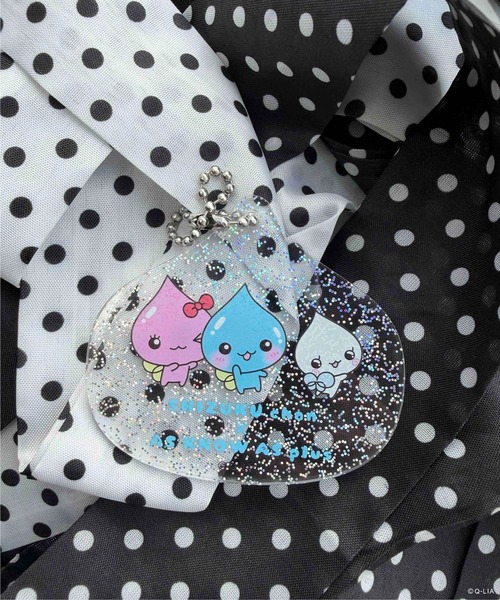 AS KNOW AS plus(アズノゥアズプラス)の「☆アクリルキーホルダー付き しずくちゃん 袖刺繍ロンT 【しずくちゃん】(Tシャツ/カットソー・レディース・スミクロ/オフホワイト/サックスブルー・FREE)」の8枚目の写真