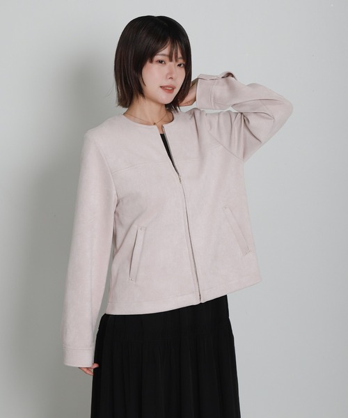 libelle more(リベル モア)の「フェイクスエードノーカラーショートブルゾン(ノーカラージャケット・レディース・チャコールグレー/グレー/アイボリー/スモークピンク・L/M)」の13枚目の写真